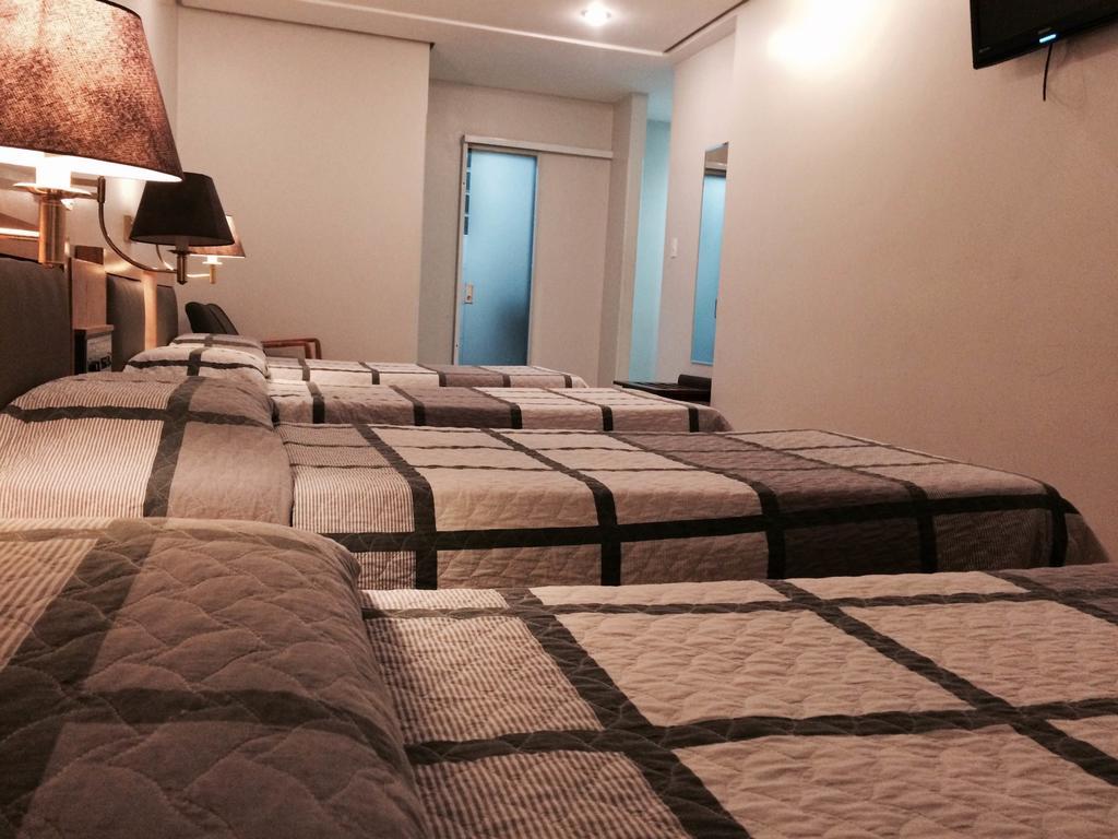 Columbia Hotel 3*